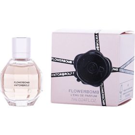FLOWERBOMB by Viktor & Rolf (Scent: Osmanthus, Tea, Bergamot, Orchid, Rose, Freesia, African Orange Flower, Jasmine, Patchouli, Musk, Option: WOMEN, size: 0.24 OZ)